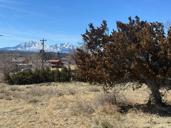 912 Pennsylvania Ave, Walsenburg, CO 81089