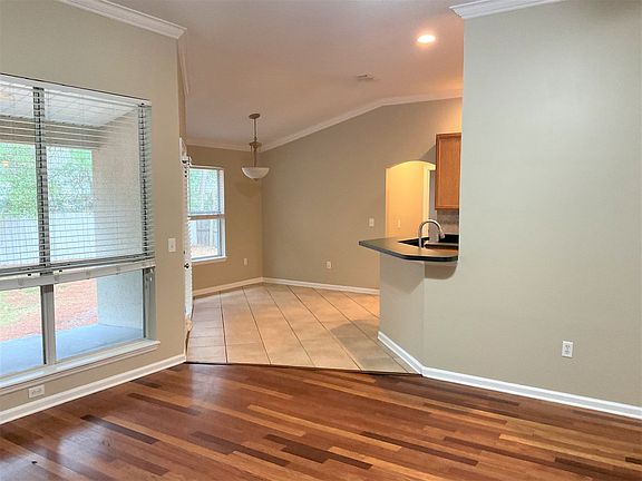 3rd image of 5941 W Lawsonia Links Dr