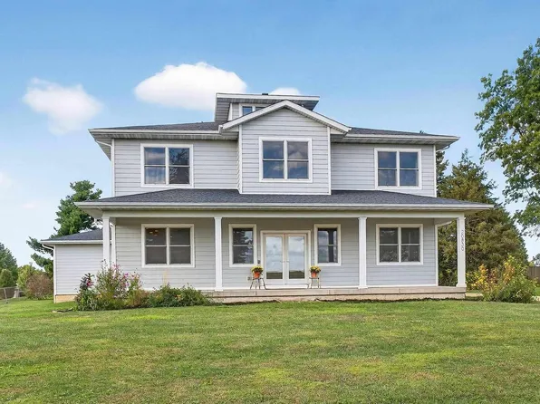 20830 270th St, Eldridge, IA 52748