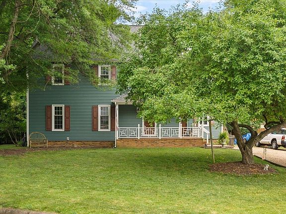 2nd image of 108 Woodlyn Ct