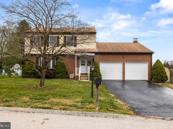 25 Stoneridge Dr, New Freedom, PA 17349