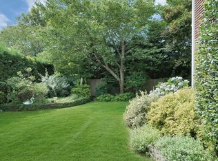 19 The Circle, EAST HAMPTON, NY 11937