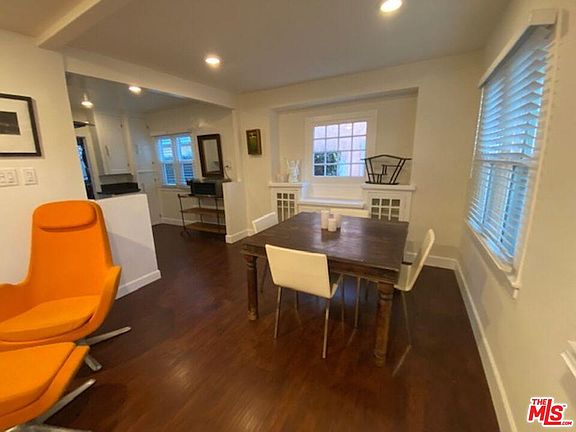 4th image of 1123 E Fairview Blvd