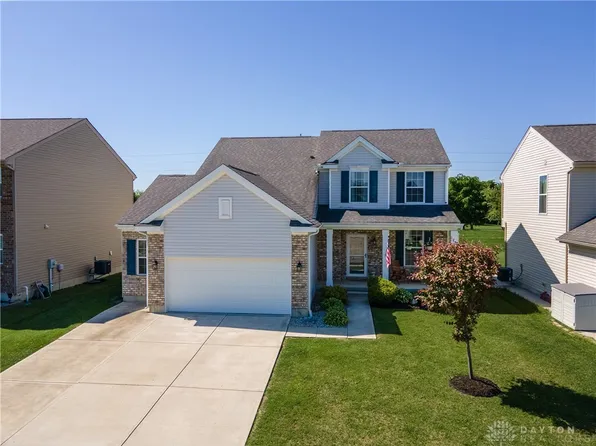 4161 Spicebush Dr, Tipp City, OH 45371