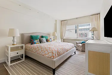 Rented by New York Casas Ltd.