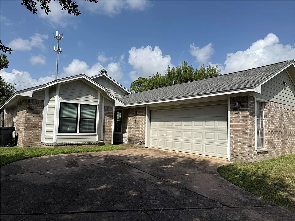 1703 Windy Knoll Dr