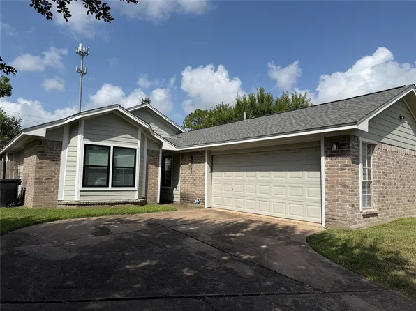1703 Windy Knoll Dr, Houston, TX 77084