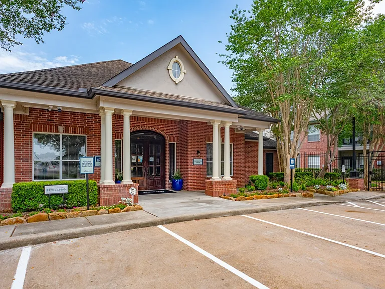 The Aster Sugar Land — Photo 29