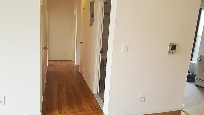 Rented by B.H. TAL Real Estate | media 9