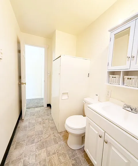2860 Hemlock St #B — Photo 13