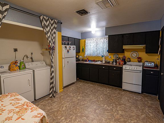 4 kitchen 1 (1 of 1)