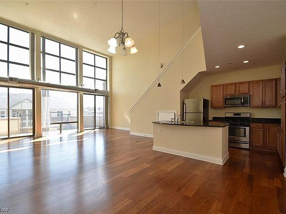 5th image of 16800 Van Aken Blvd APT 411