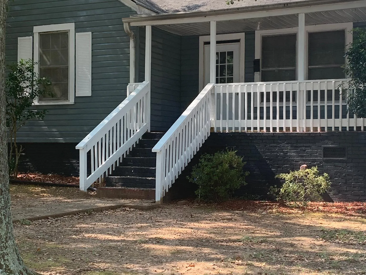 3 bed, 1334 sqft, $1,650 — Photo 1