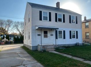 2156 S 80th St, West Allis, WI 53219