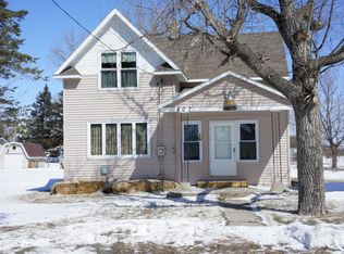 407 1st St N, Mentor, MN 56736