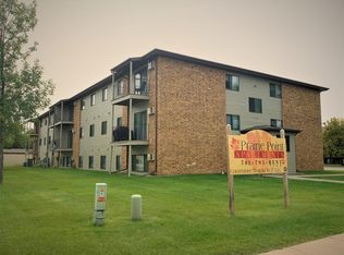 1415 14th Ave E #6, West Fargo, ND 58078