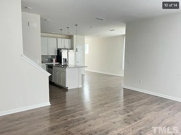 1409 Chipping Dr — Photo 3