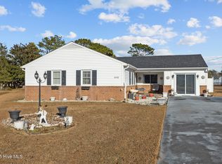 312 Murdoch Rd, Newport, NC 28570