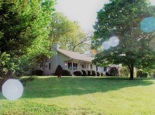 28 Herbert Hills Dr, Hayesville, NC 28904