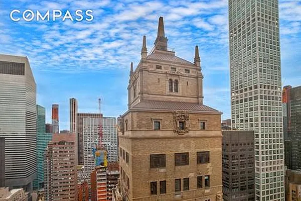 Sold by Compass | media 8