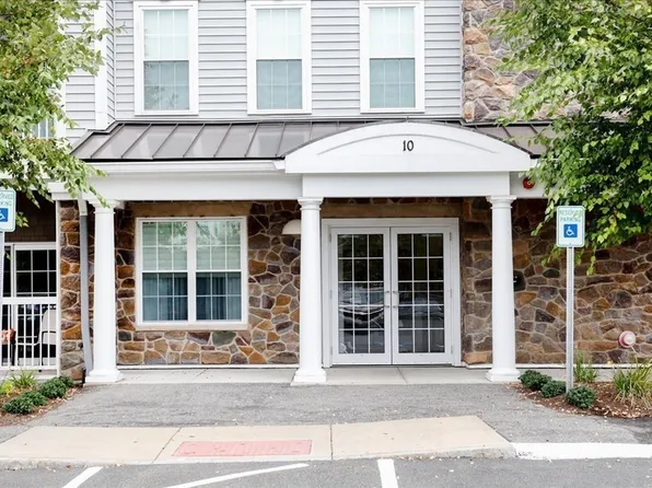 10 Abigail Way Unit 1006, Reading, MA 01867