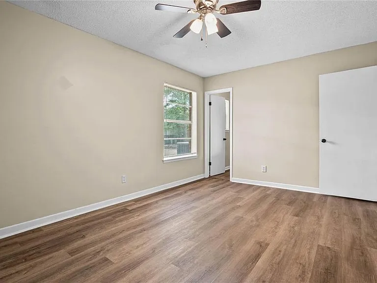5417 Quail Run E — Photo 11