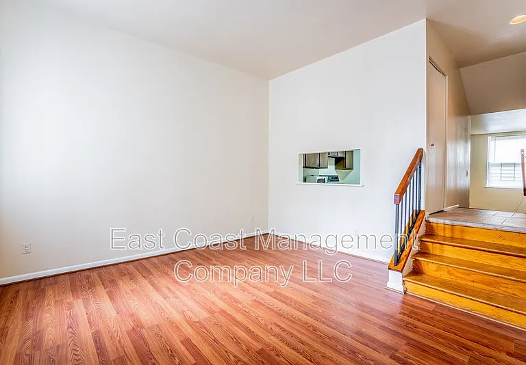 1502 E Baltimore St #1 — Photo 2
