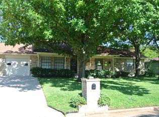 107 Allison Cv, Elgin, TX 78621