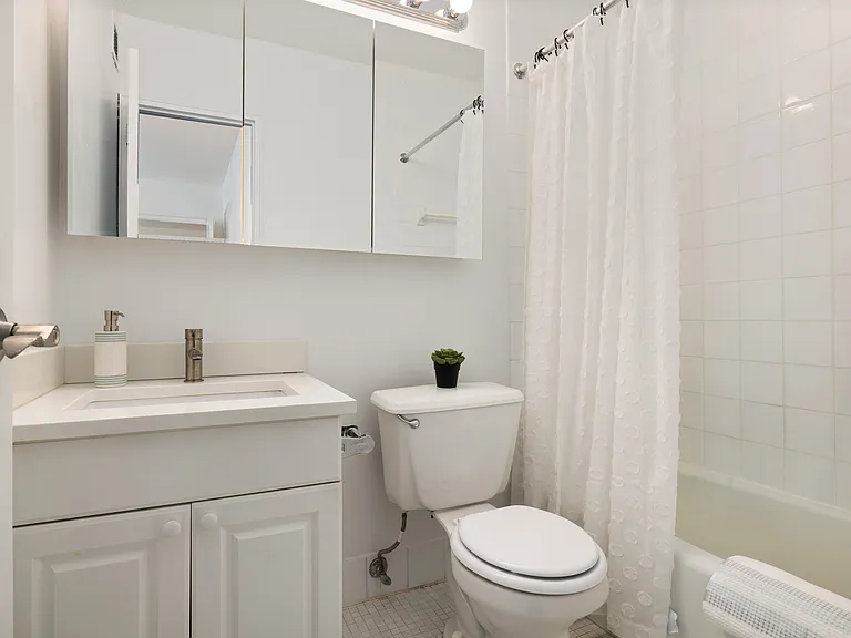 230 W 55th St #26D — Photo 10