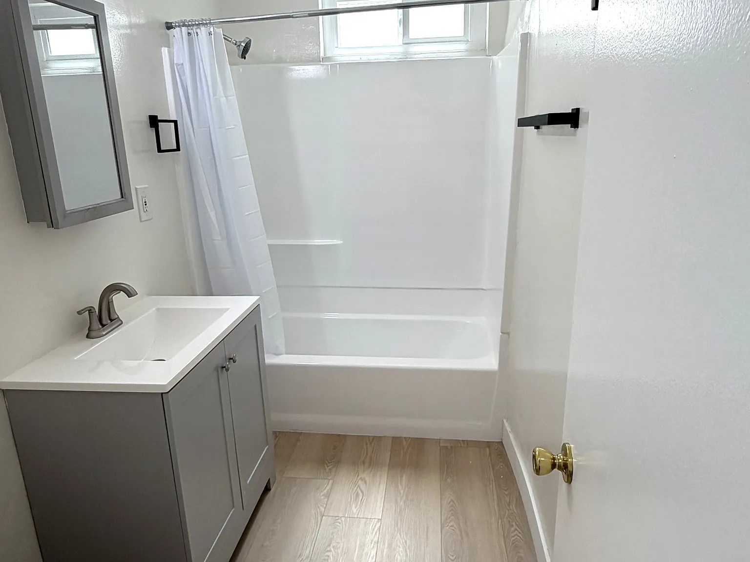 2 bed, 865 sqft, $2,500 — Photo 4