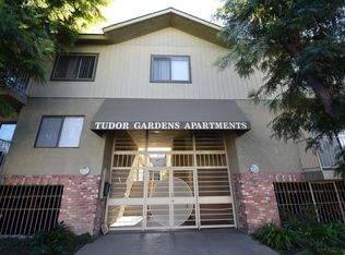 15128-44 Burbank Blvd, Van Nuys, CA 91411