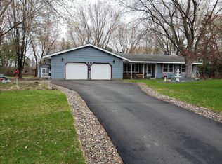 8330 59th St N, Lake Elmo, MN 55042
