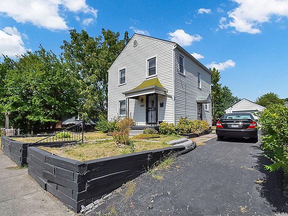 4th image of 1564 Loretta Ave