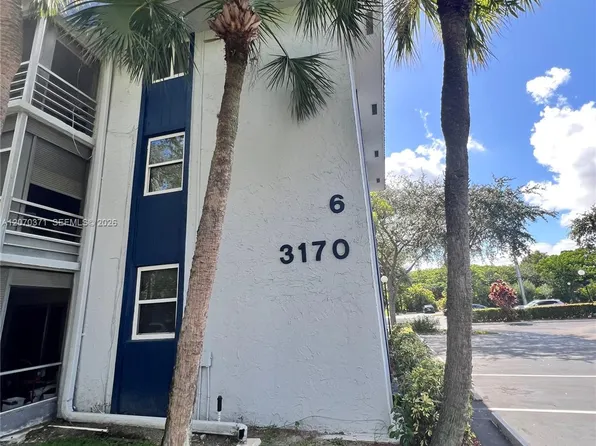 3170 Holiday Springs Blvd #6105, Margate, FL 33063