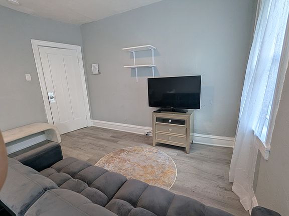 2nd image of 5443 Gainor Rd #2B-3A