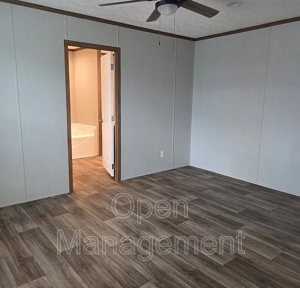 3300 Voight Blvd #422 — Photo 12