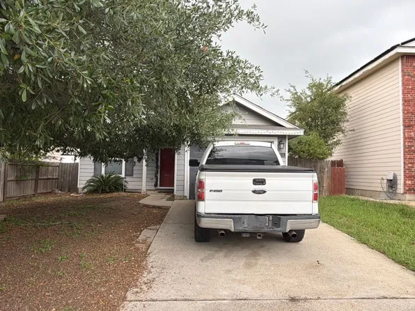 1806 Aransas Pass Dr, Laredo, TX 78045