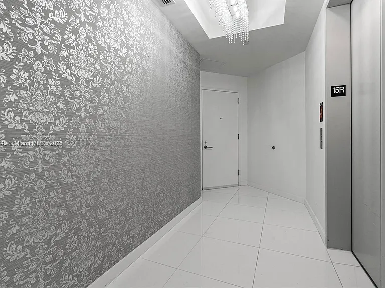 851 NE 1st Ave #1506 — Photo 3