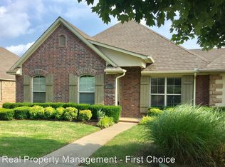 3106 SW Stonepoint Ave, Bentonville, AR 72712