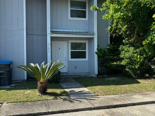 2706 E 17th St, Panama City, FL 32405