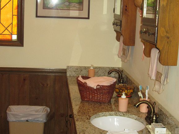 Granite/double sinks