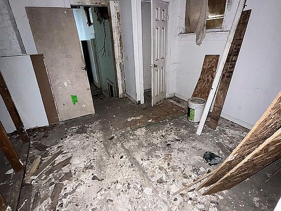 2nd image of 3599 E 57th St