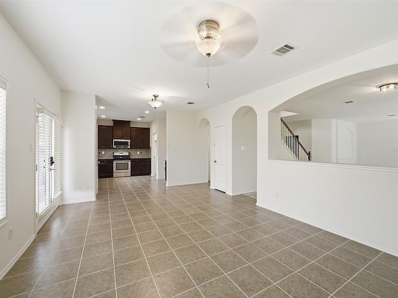 4th image of 12830 Spruce Cir