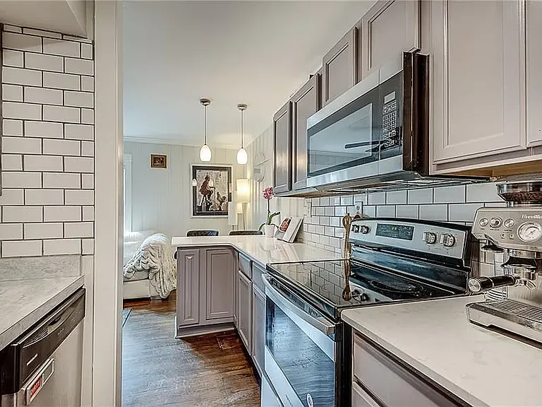 706 Charles Allen Dr NE #B — Photo 6