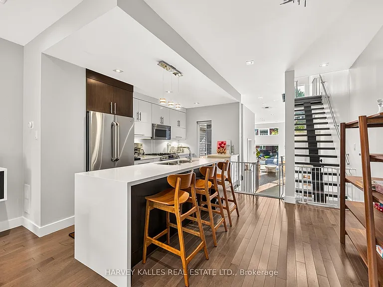 235 Cedarvale Ave — Photo 11