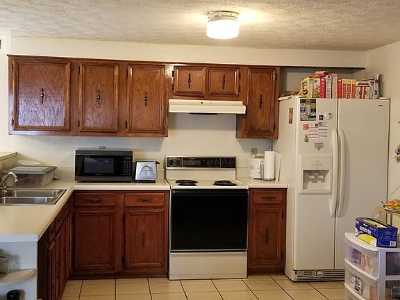 4th image of 918 Forest Lake Dr