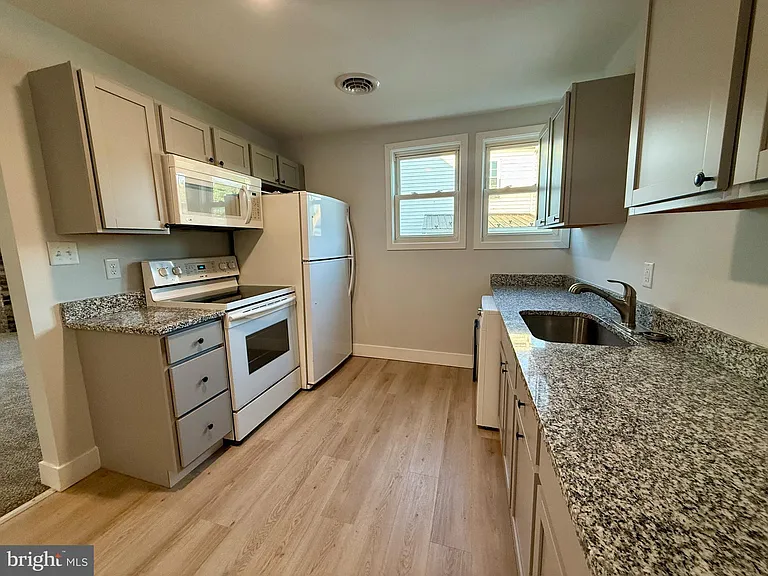 603 Main St — Photo 4