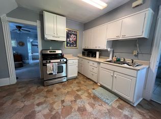 1338 Jenifer St APT 2, Madison, WI 53703