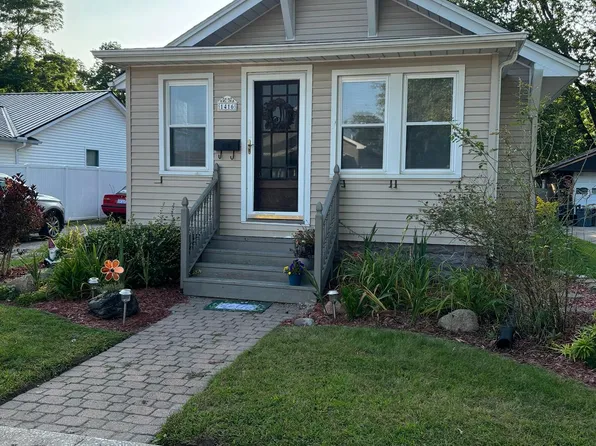1416 Goffe St, Saint Clair, MI 48079