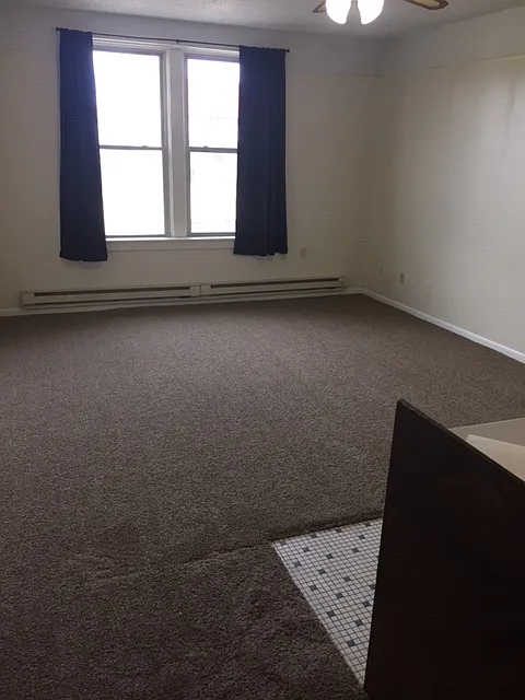 7139 W Greenfield Ave — Photo 3